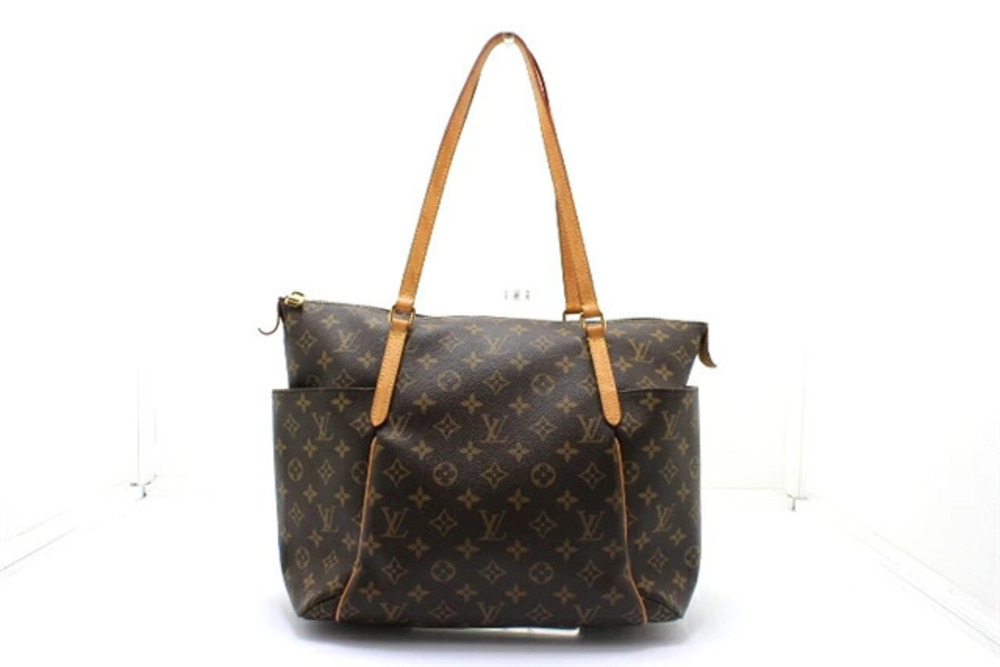 LOUIS VUITTON Totally Shoulder Bag Monogram